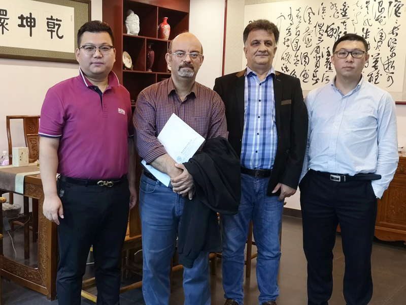 與伊朗客戶(hù)簽訂合同